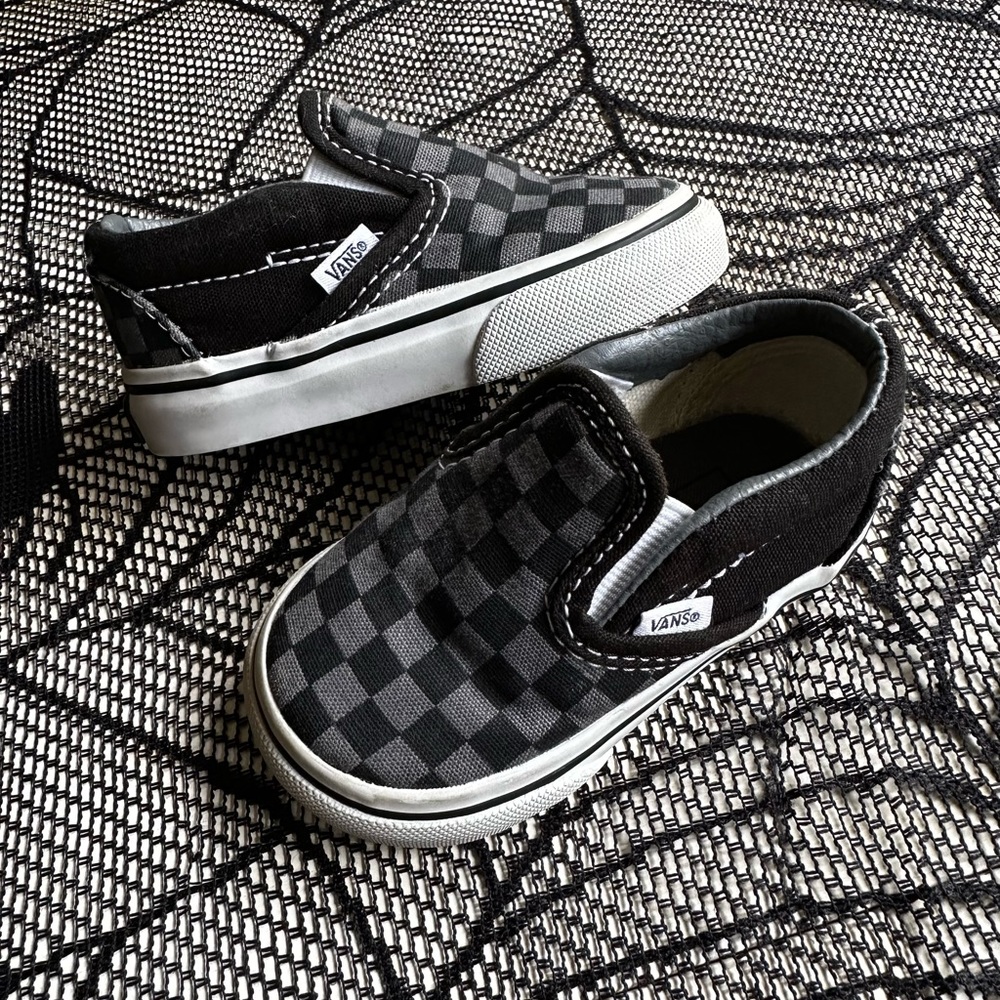 Toddler size 4.0 slip on vans sneakers. Good condition, hardly worn.
